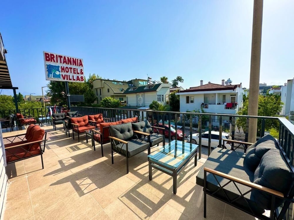 Britannia Hotel 24/32