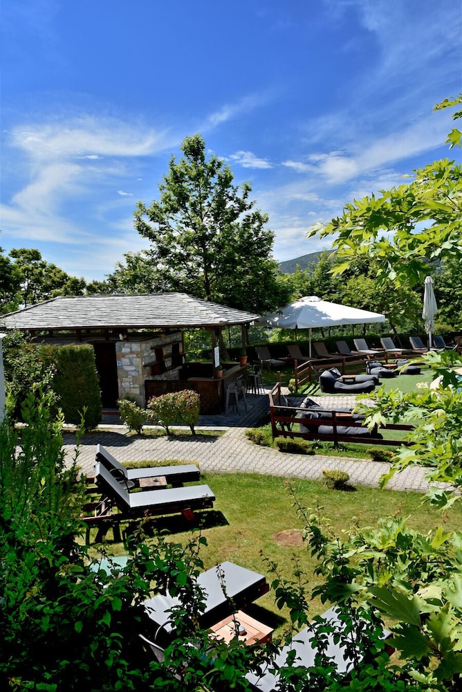 Pelion Resort 76/78