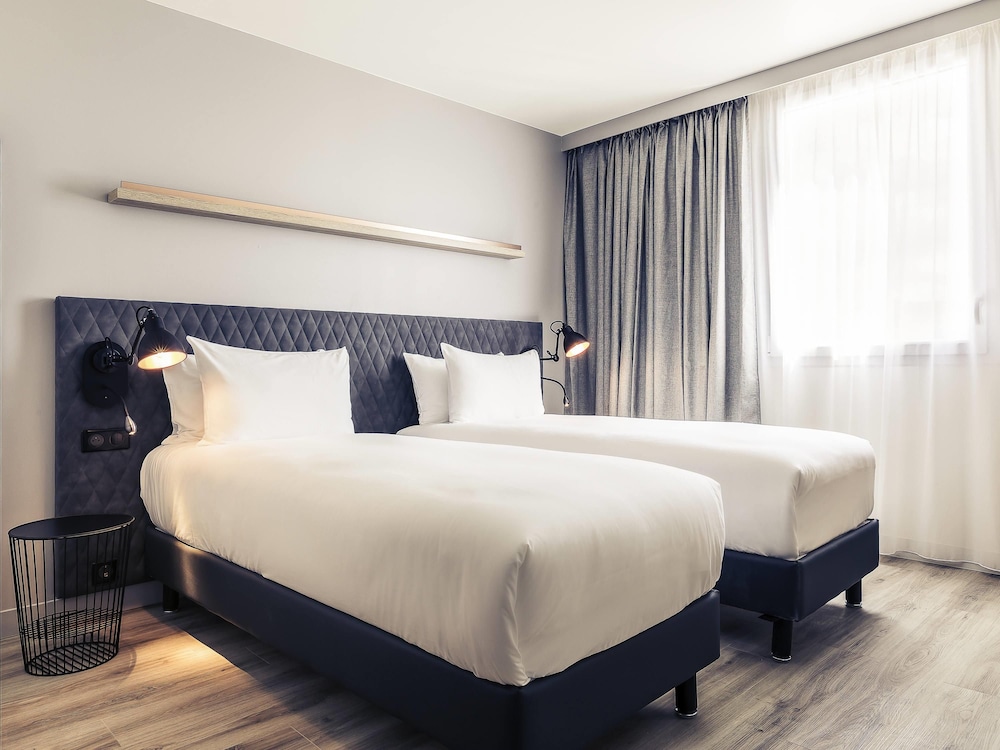 Mercure Paris Gennevilliers 21/76