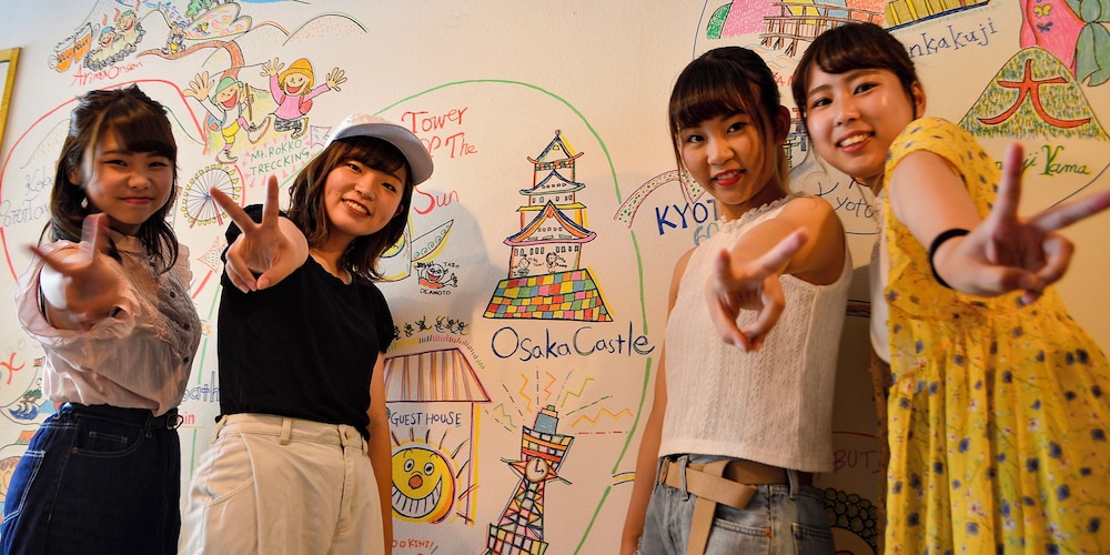 R Guest House - Hostel 9/50