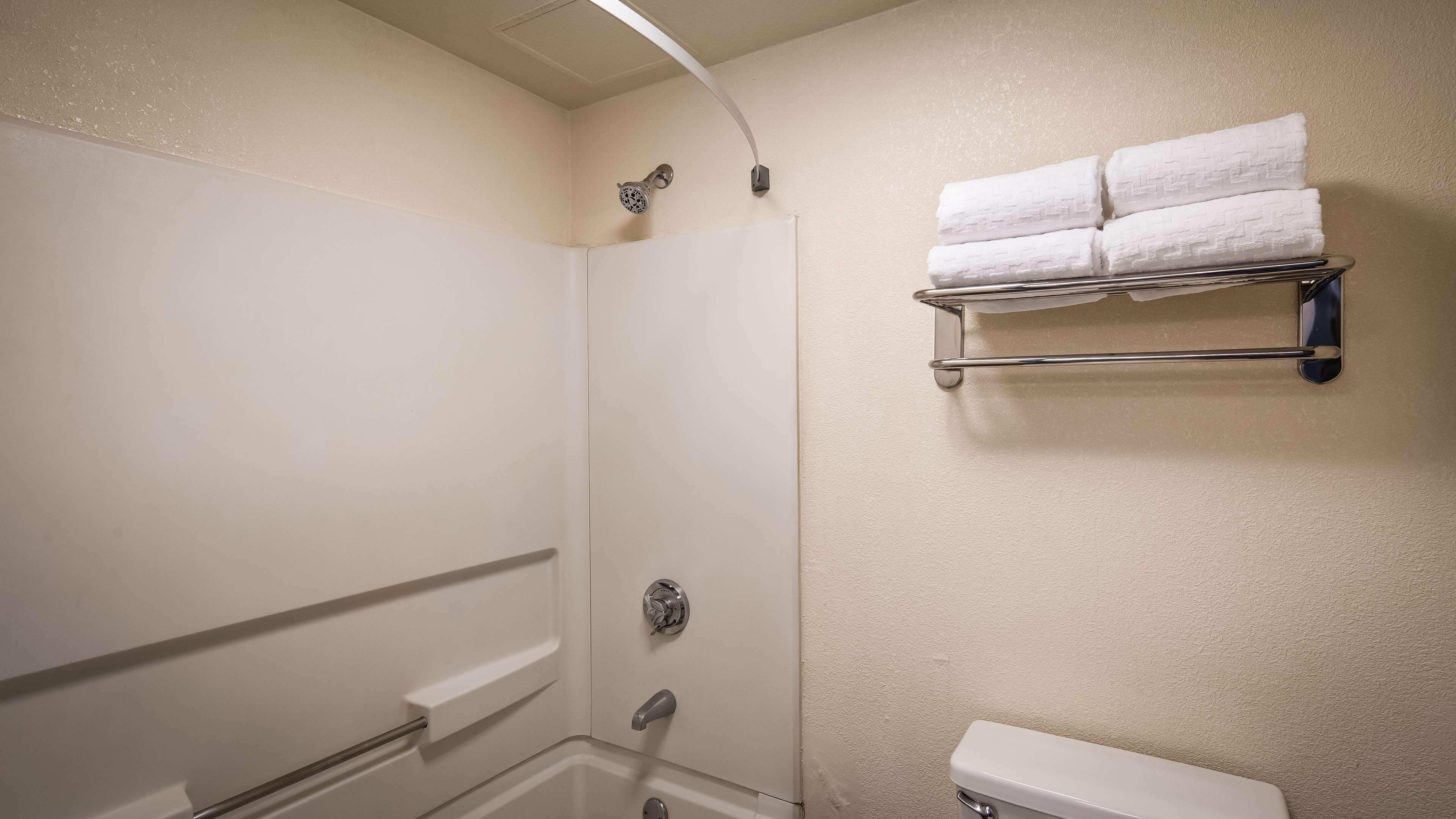Room, Best Western Plus Reading Inn & Suites 10/10