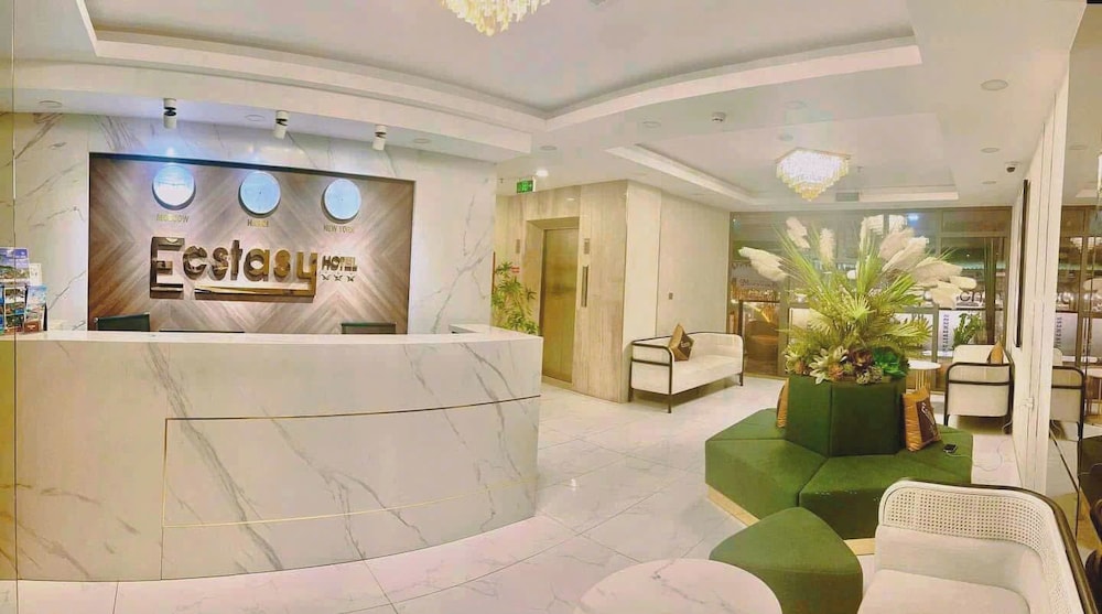 Ecstasy Hotel 4/46