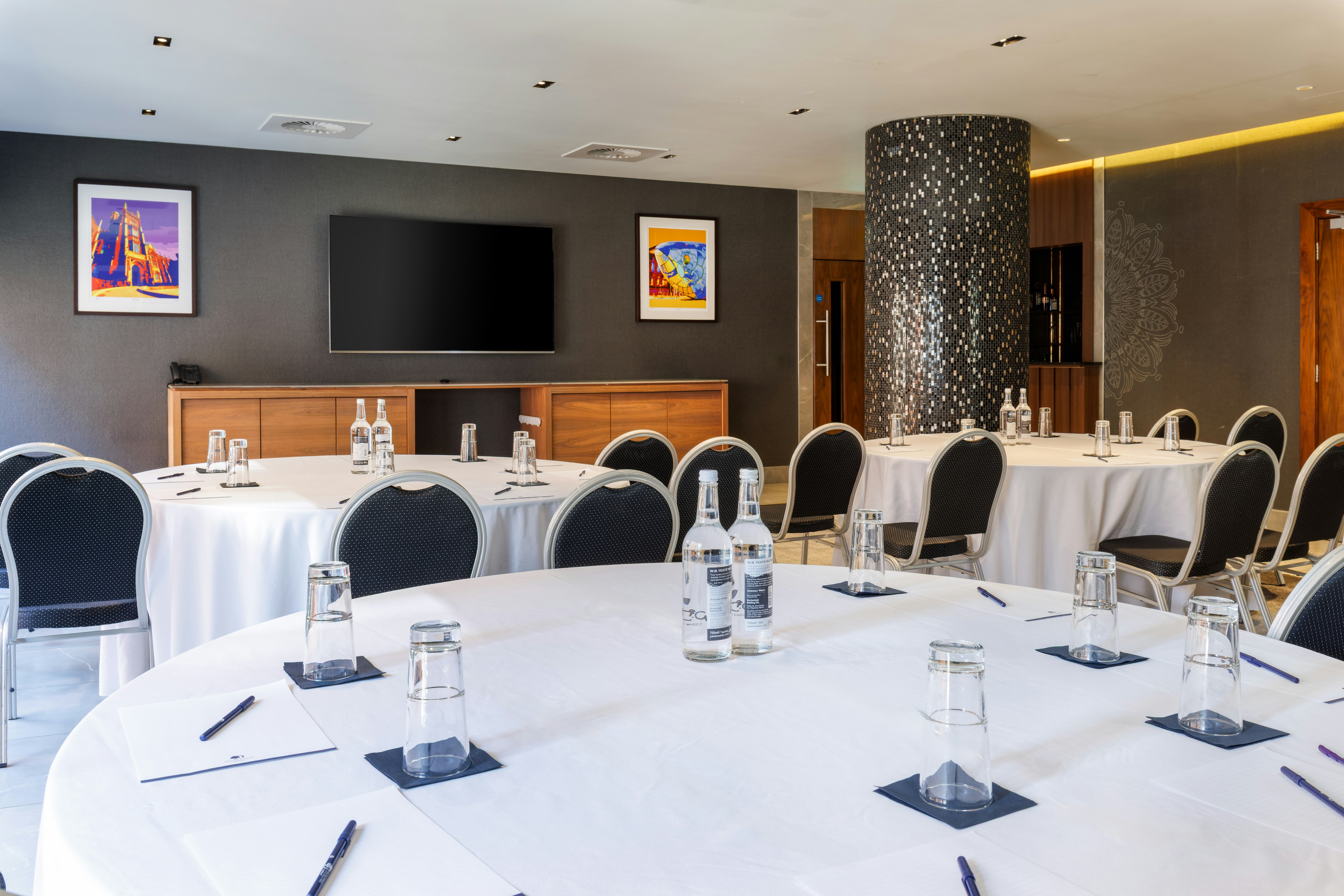 DoubleTree by Hilton Belfast City Ten Square 44/55