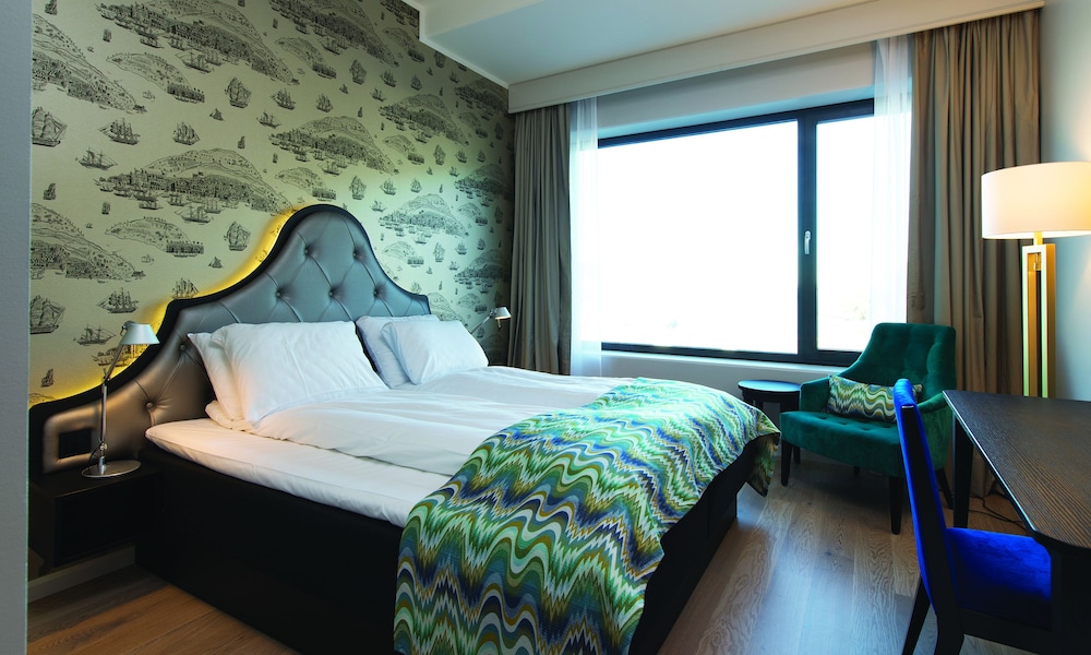 Thon Hotel Fosnavag 12/48