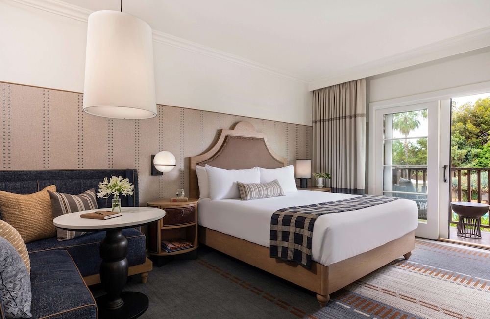 Estate, King Bed, Pool View، Estancia La Jolla Hotel And Spa 3/5