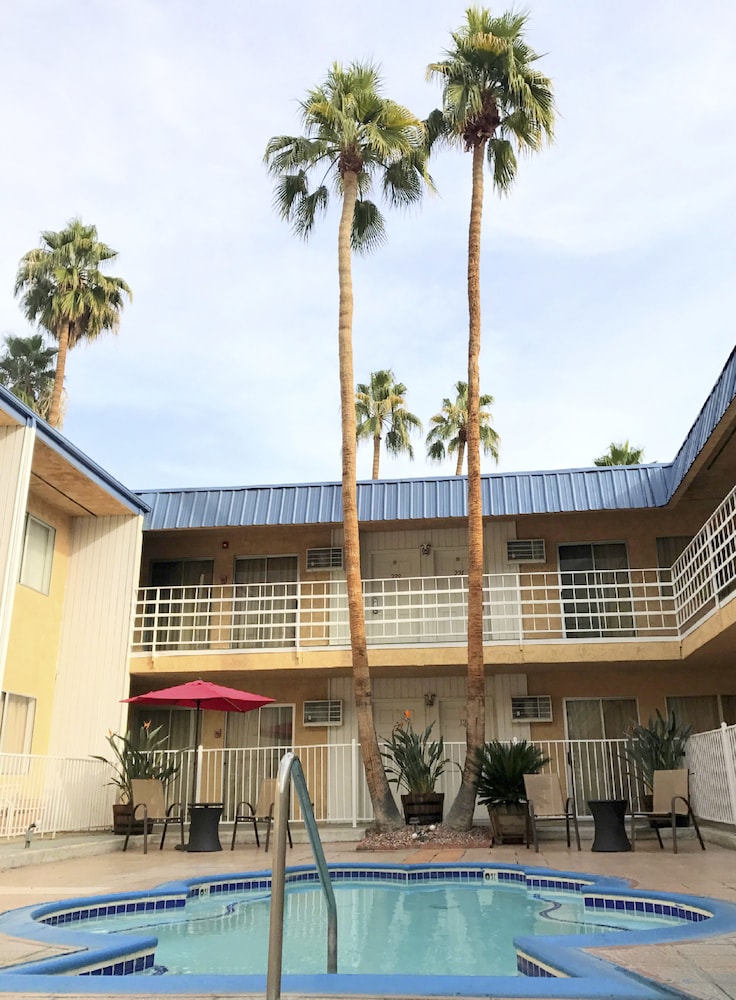Delos Reyes Palm Springs 9/63