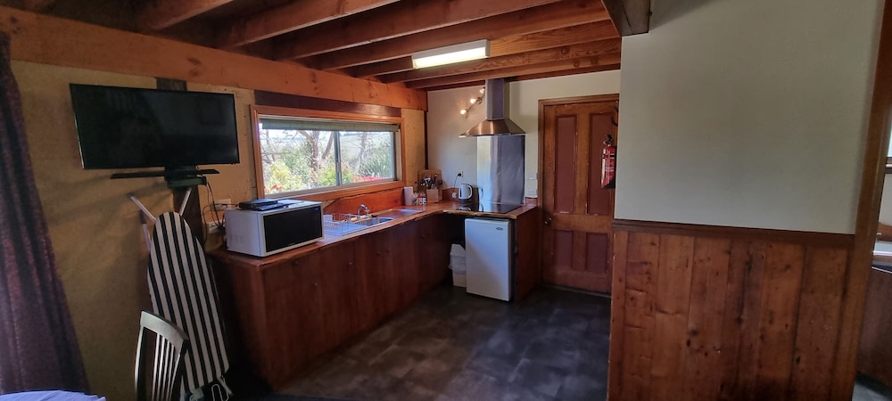 EASTERN REEF COTTAGES 46/56