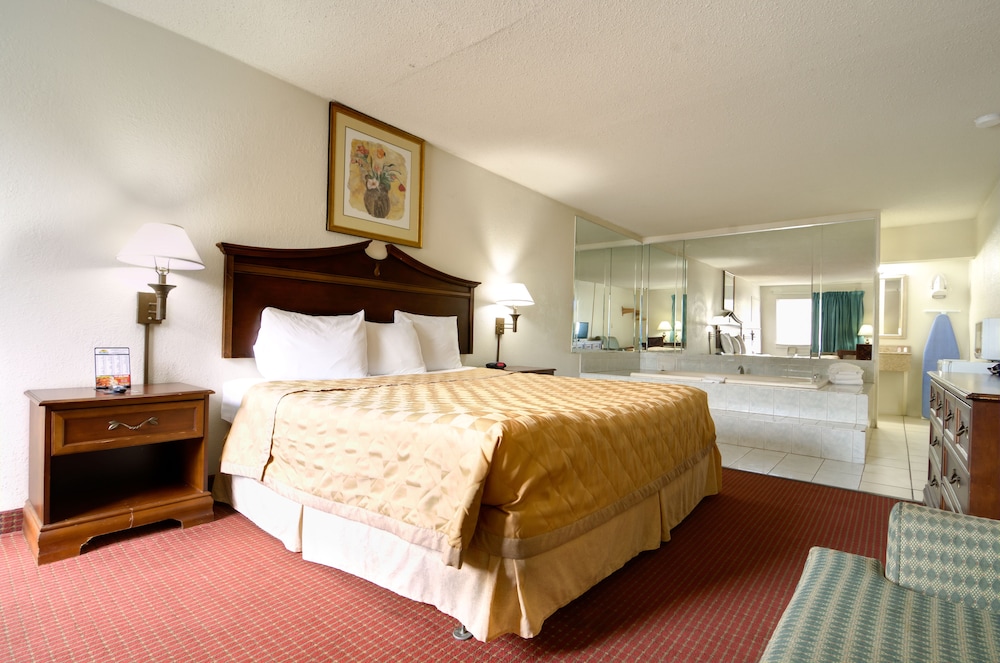Key West Inn 13/25