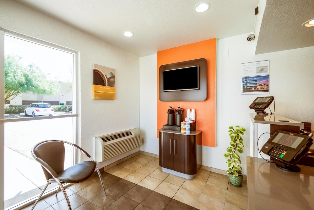 Motel6 Youngtown, AZ - Phoenix - Sun City 37/45