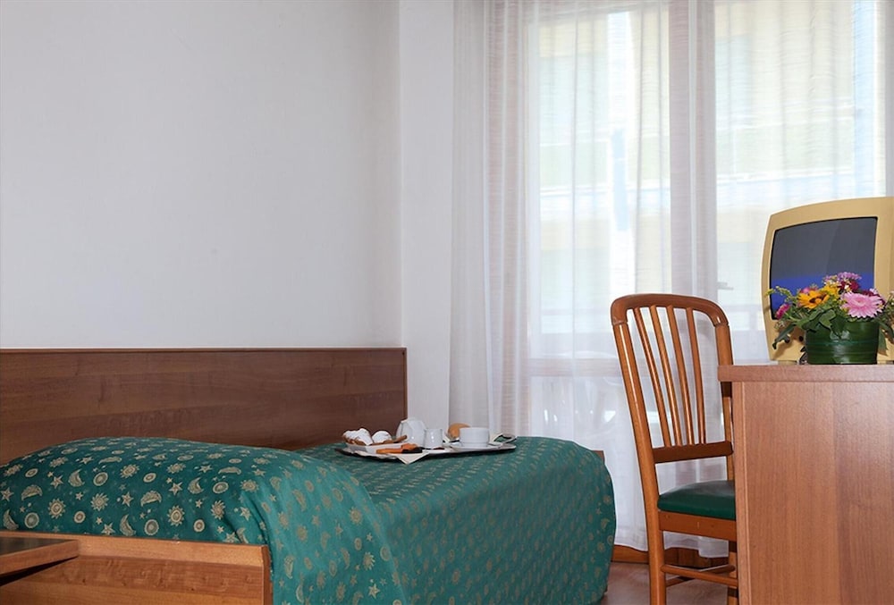 Hotel Pigalle 12/33