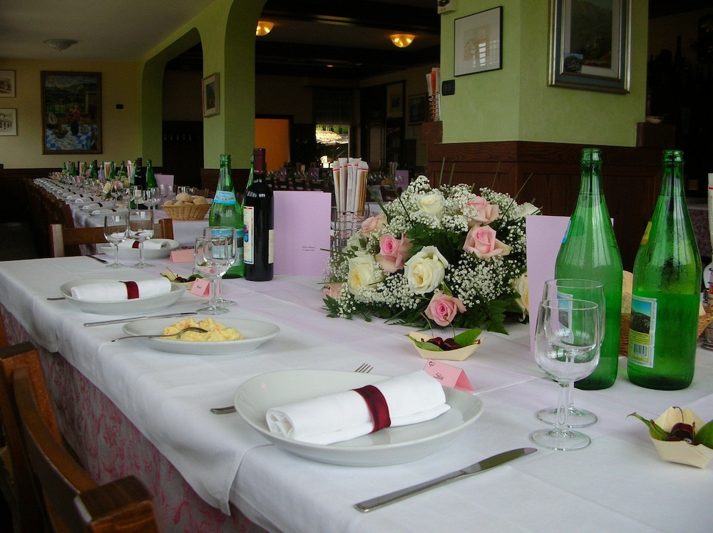 Albergo Moderno 42/50