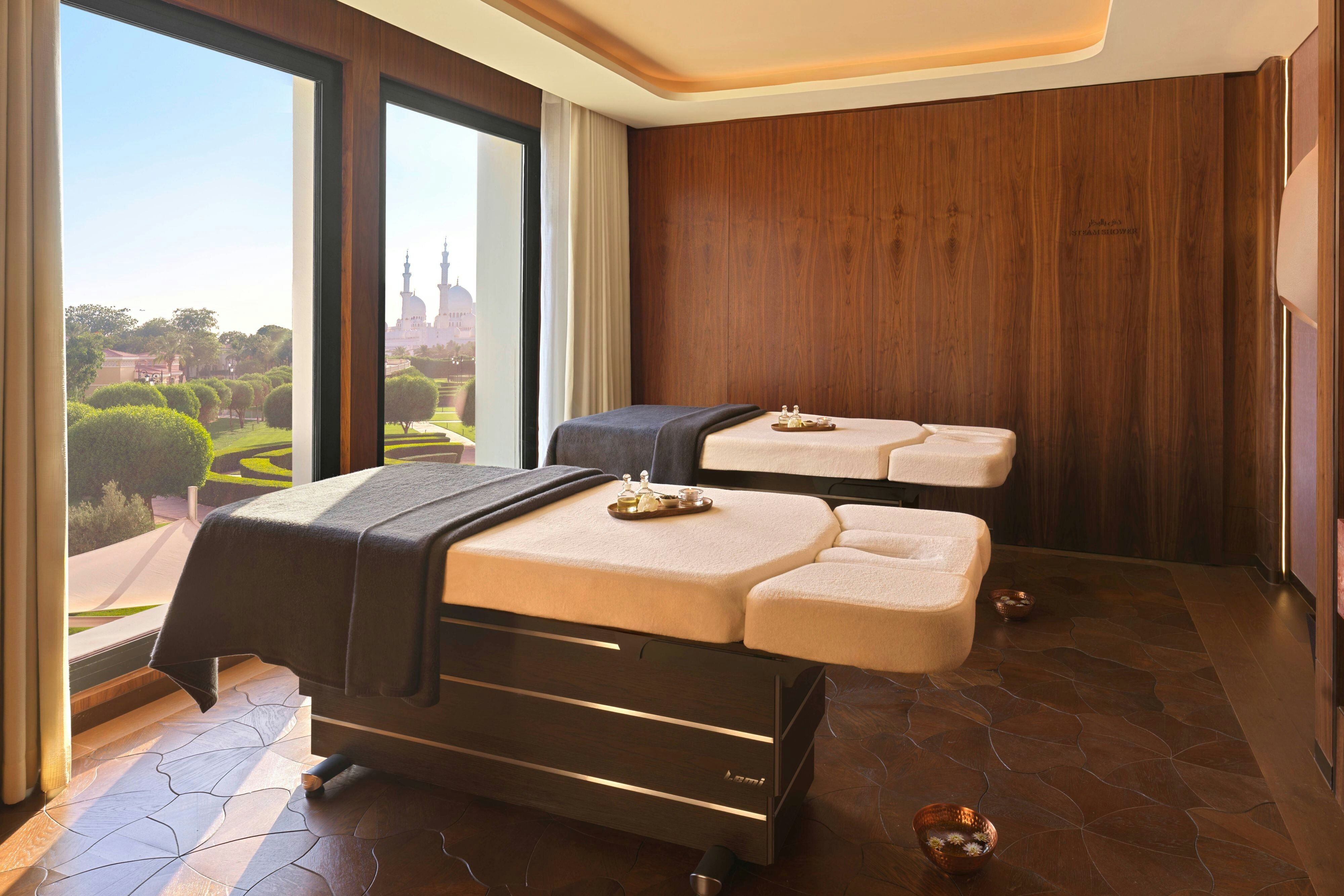 The Ritz Carlton Abu Dhabi Grand Canal 6/63