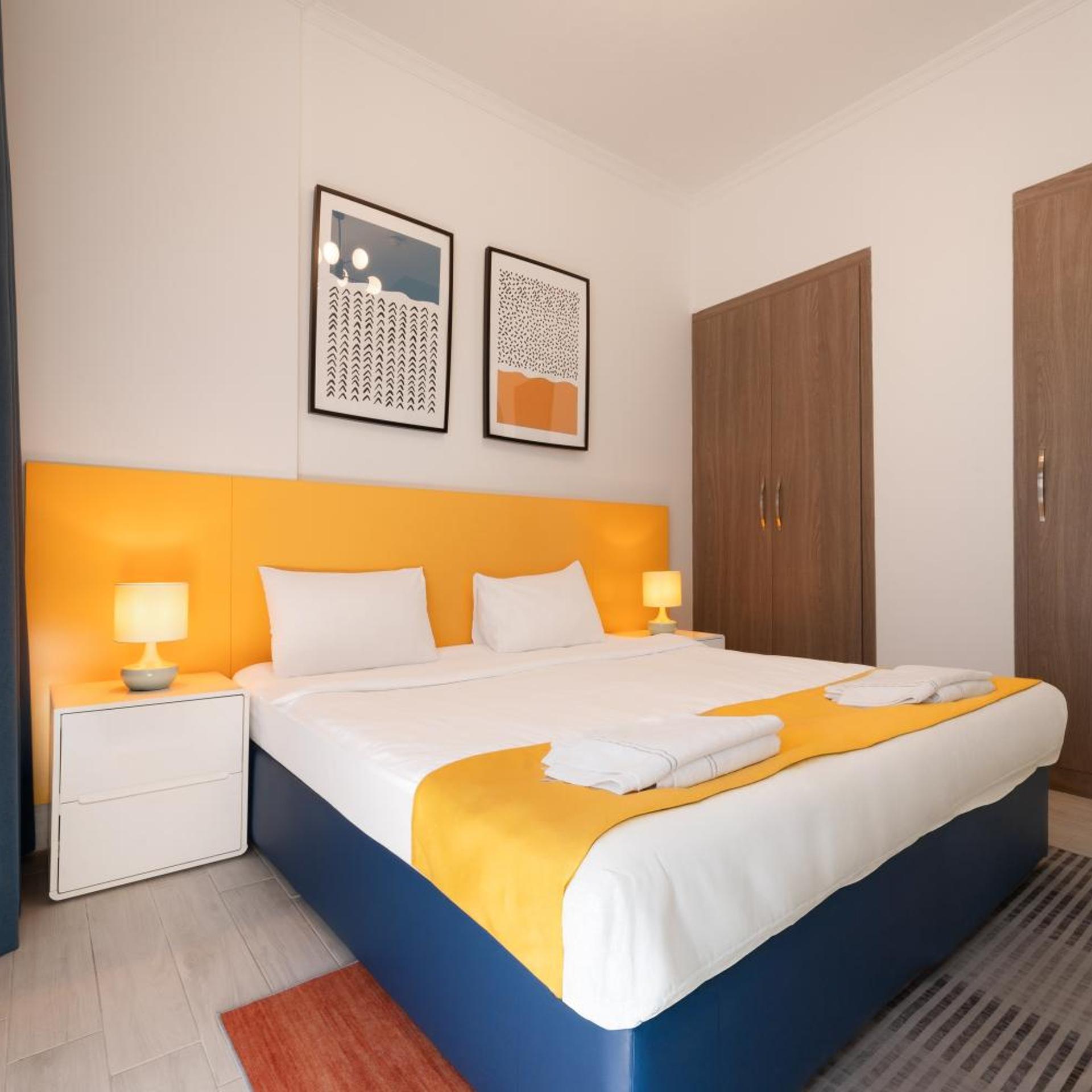izzzi life Mint Holiday Home Apartment 12/50