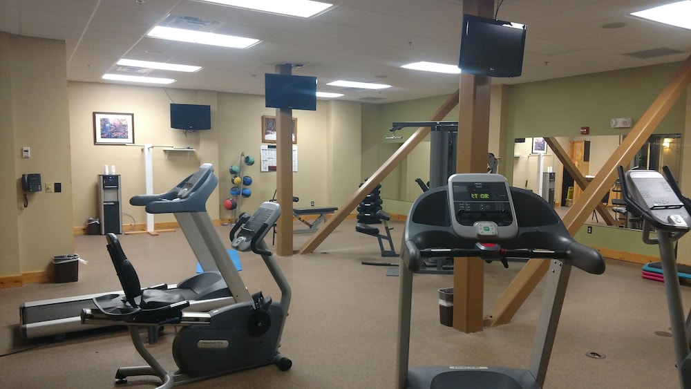 Hope Lake Lodge Indoor Waterpark 21/50