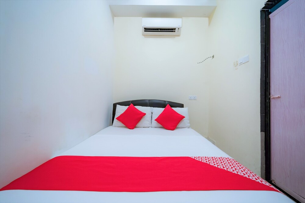 Oyo 89807 My Budget Home 11/18