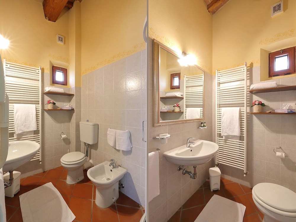 Senior, Suite، Borgo Di Villa Castelletti 4/4
