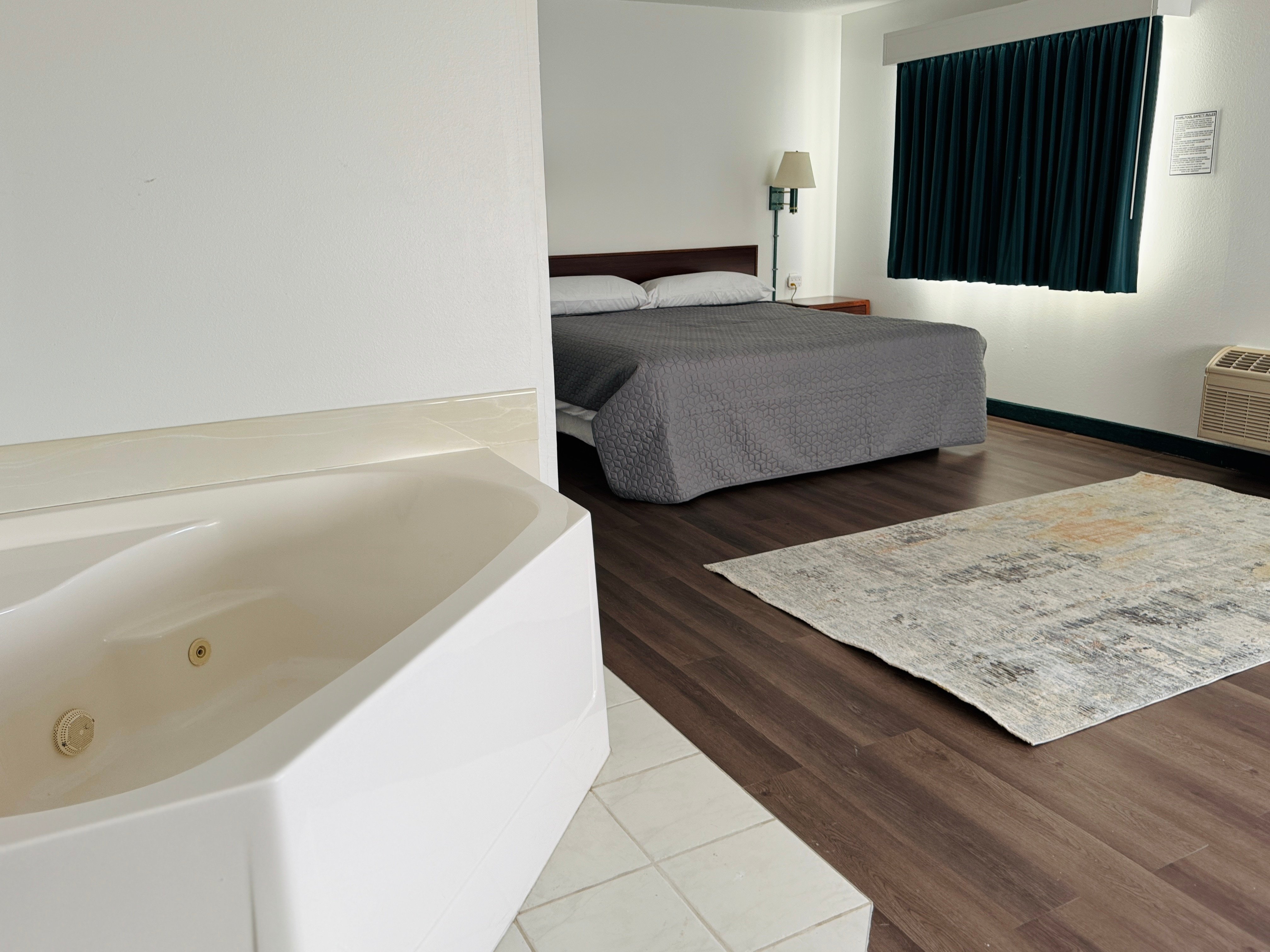 Bilmar Inn & Suites Dell Rapids Near Sioux Falls 50/50