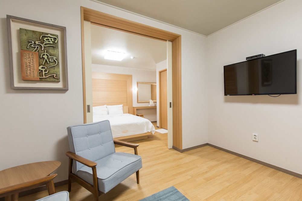 Uniqstay Hostel And Suite 24/46