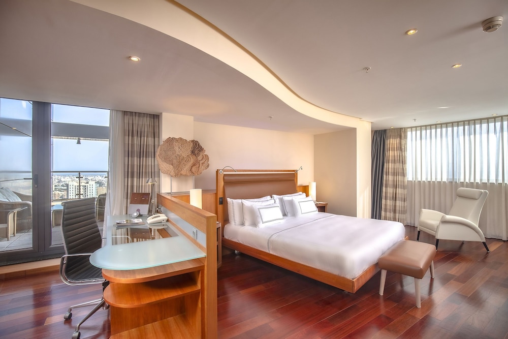 The Level, Penthouse Suite, King Bed