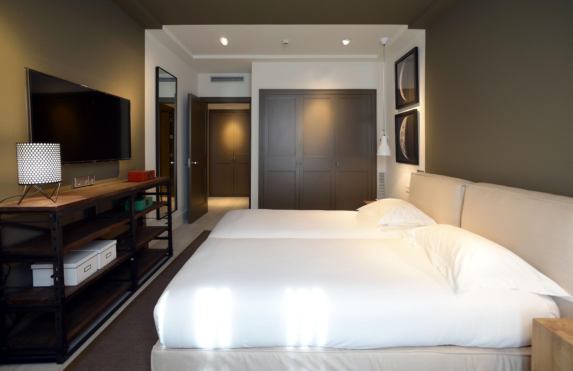2 Bedrooms, Apartment, 2 Bathrooms