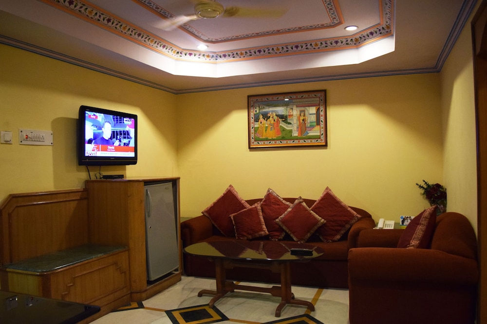 Fort Chandragupt Hotel 19/32