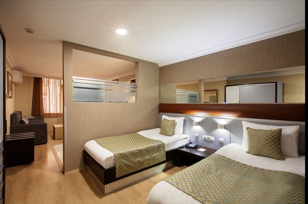 Gallery Residence And Boutique Hotel 13/72