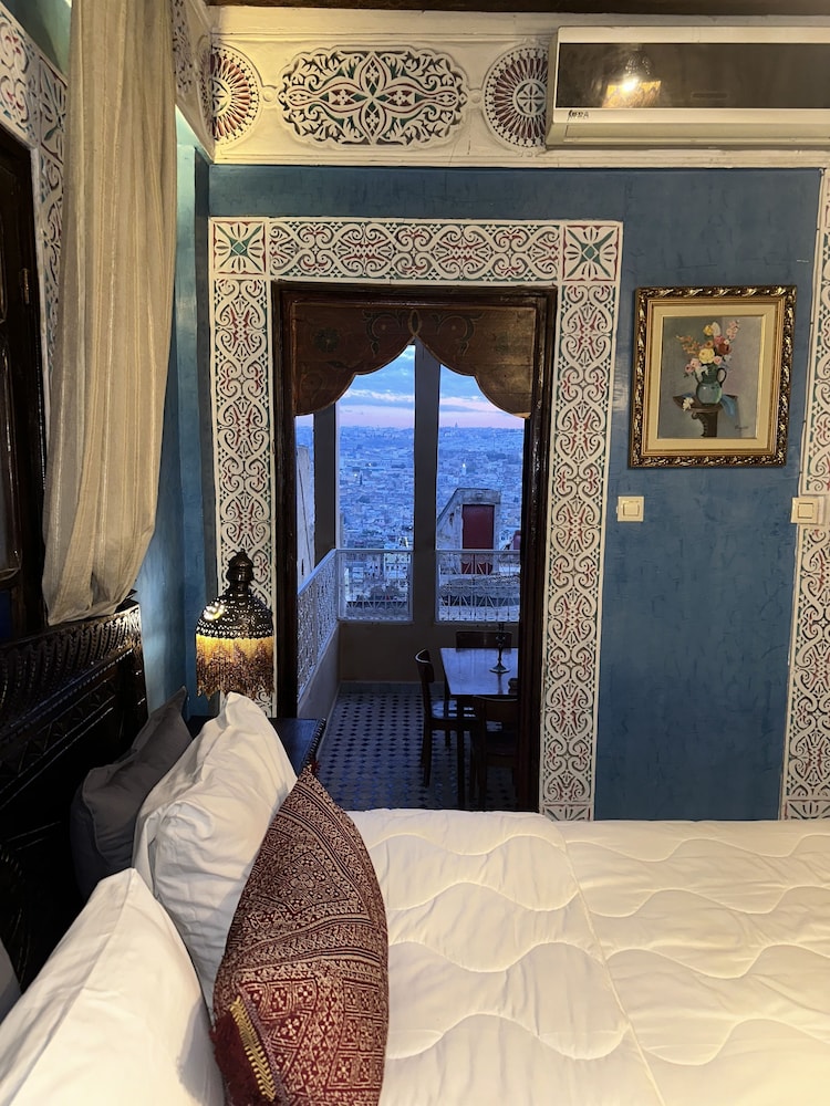 Palais Al Firdaous 32/50