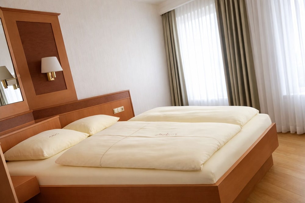 Double Bed