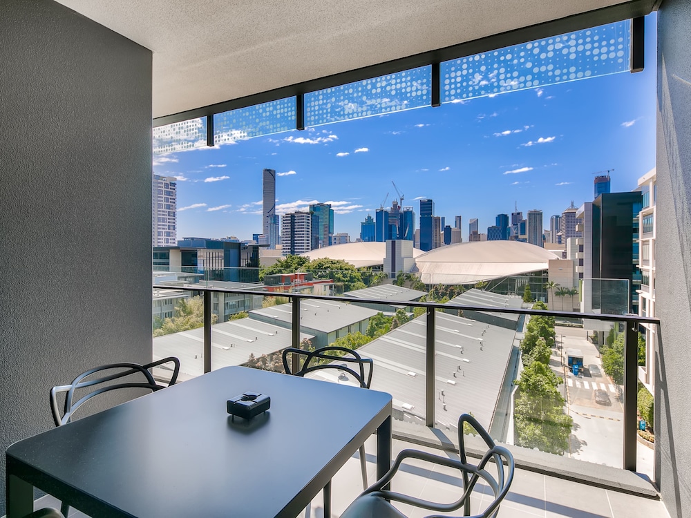 Opera Apartments South Brisbane 25/70