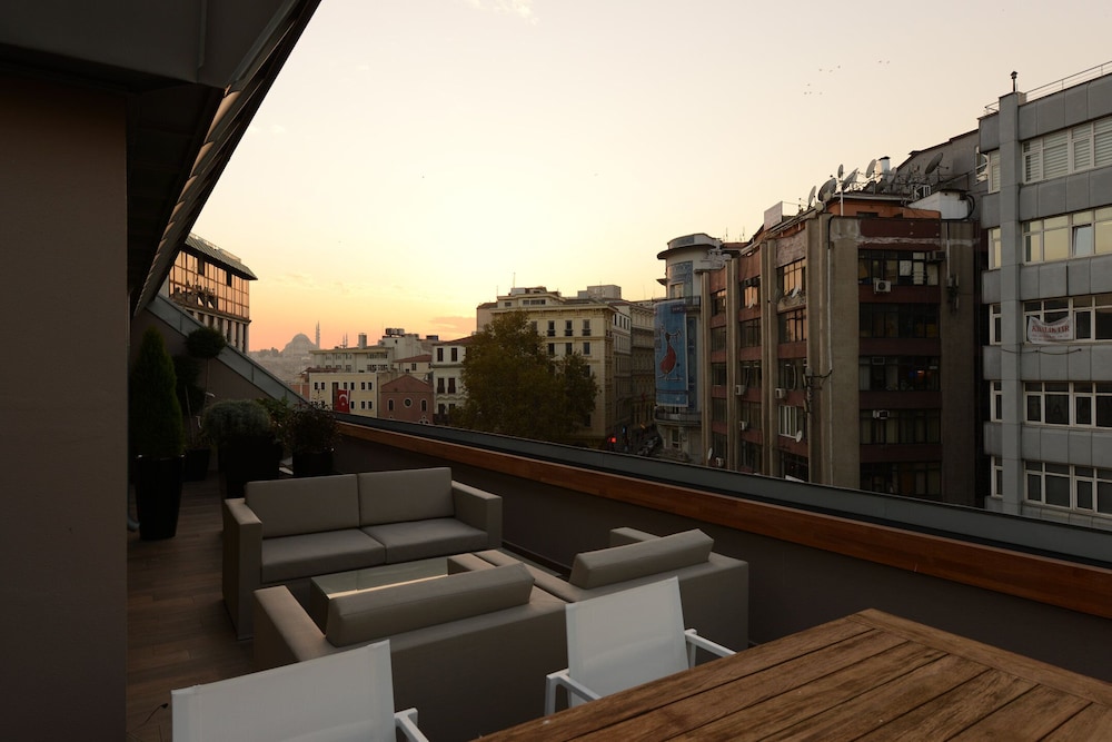 10 Karakoy 5/52
