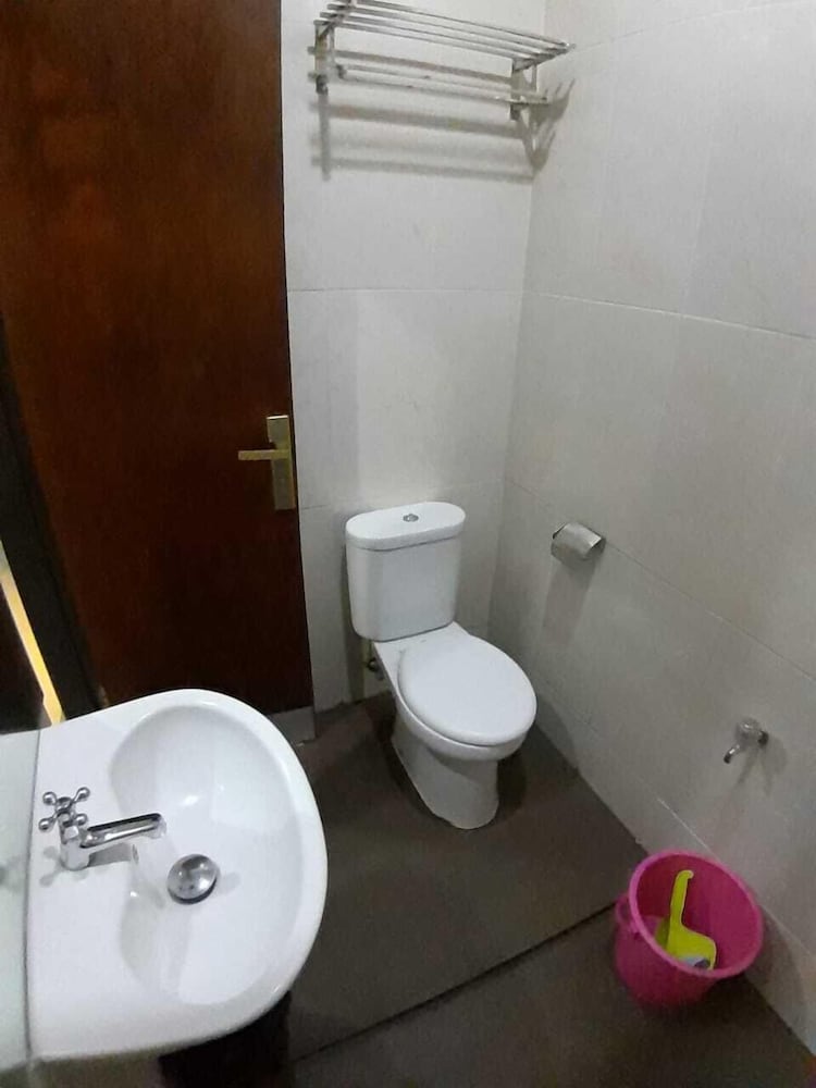 Hotel Bumi Makmur Indah 51/54