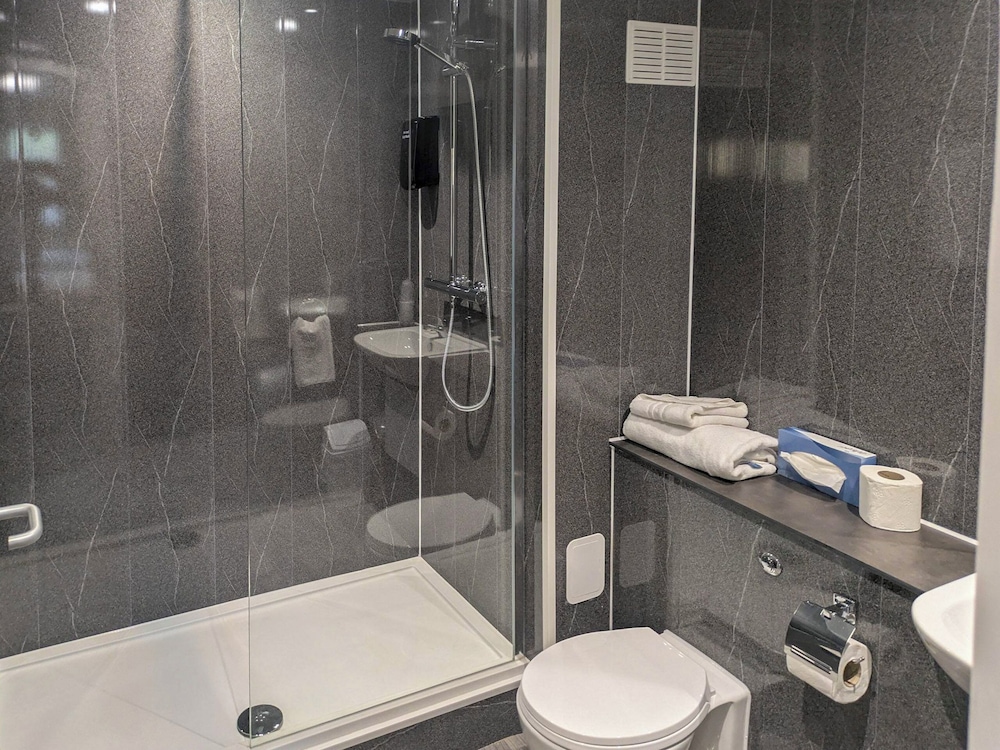 Britannia Aberdeen Hotel 49/50