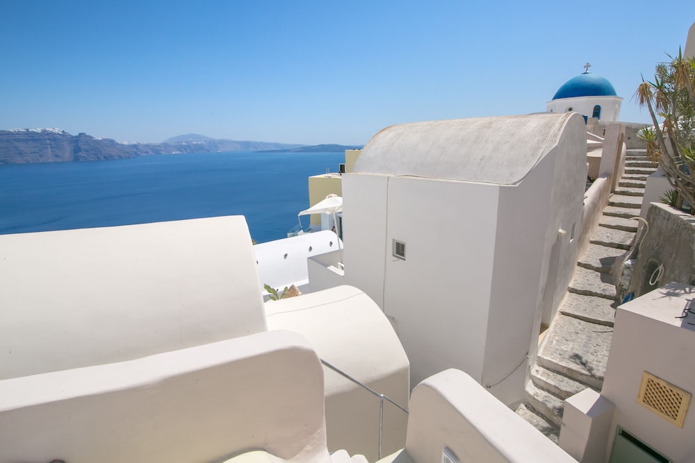 Morfi Cave House photo1