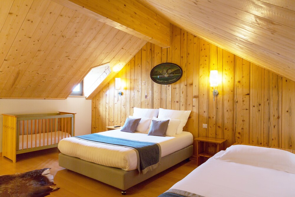 Hotel the Originals Le Jules Verne 38/70