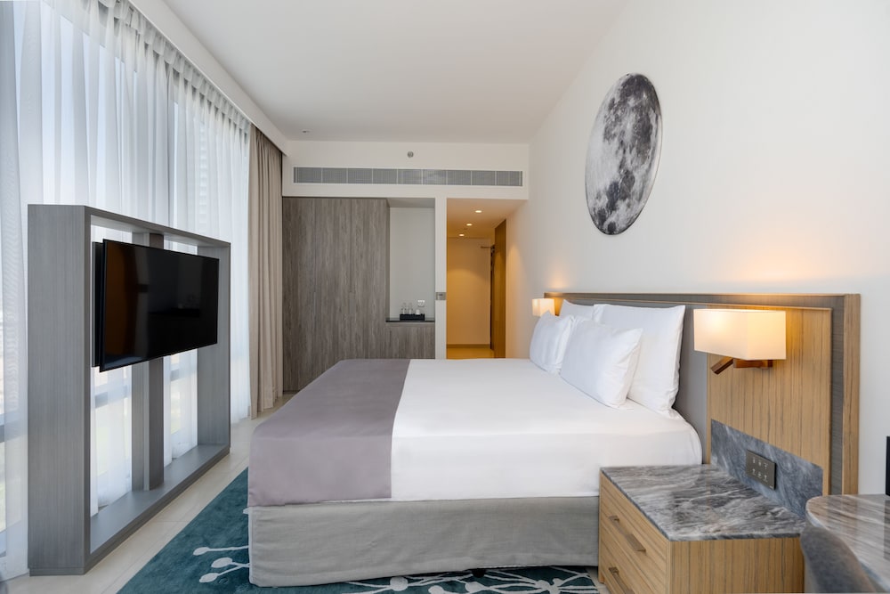 The First Collection at Jumeirah Village Circle, a Tribute Portfolio Hotel 9/35