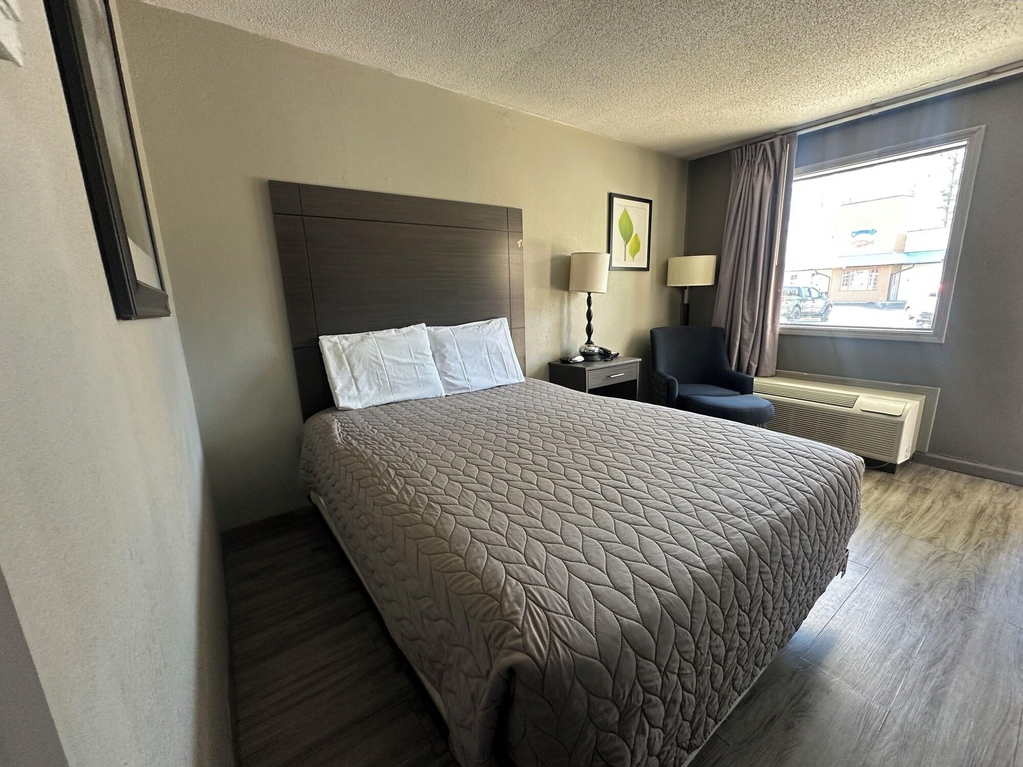 Executive Inn 16/41