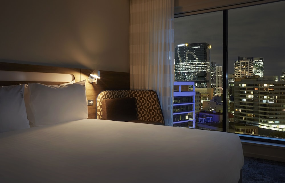 Holiday Inn Express Brisbane Central 21/53