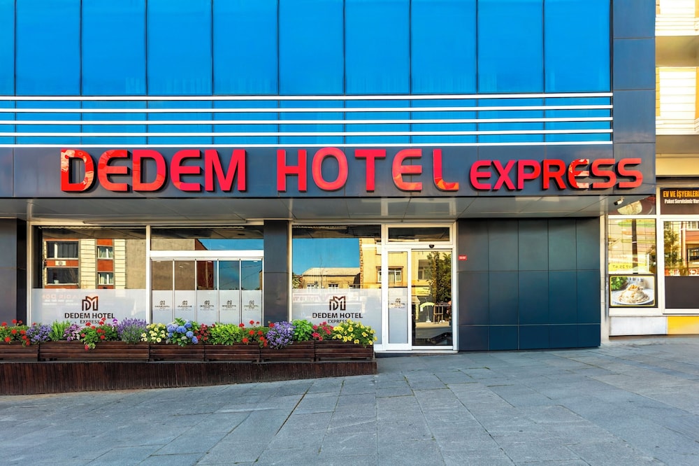 Skylon Airport Hotel 2/49
