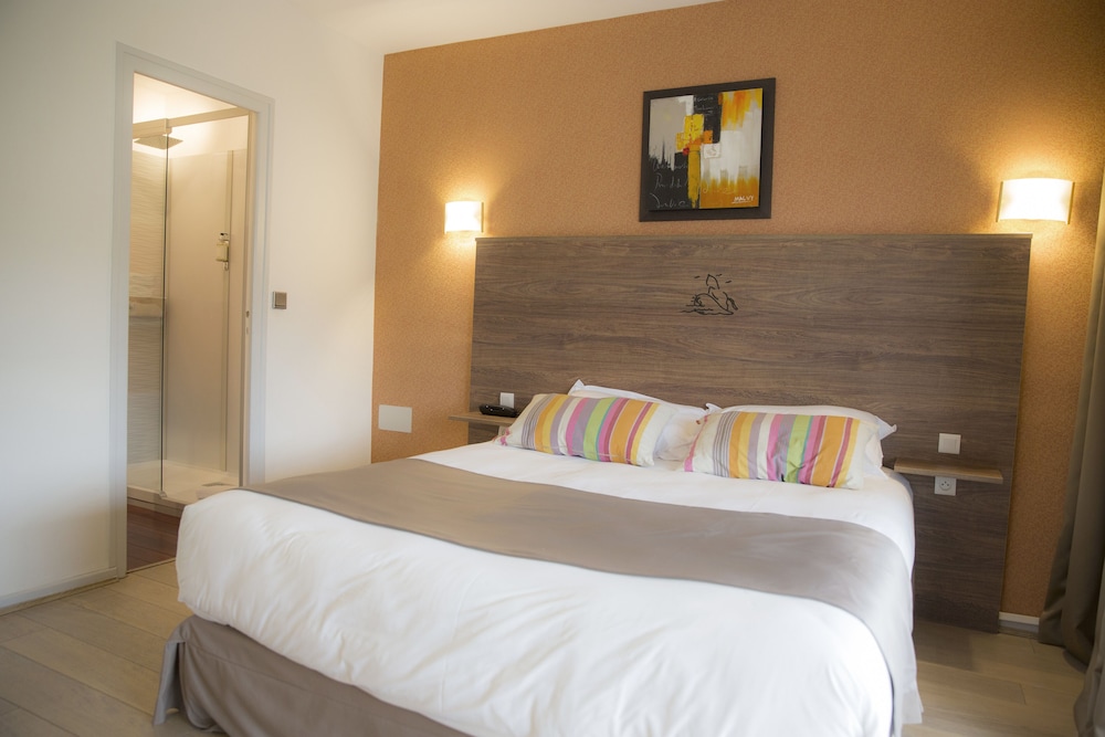 ARC HOTEL SUR MER 6/62