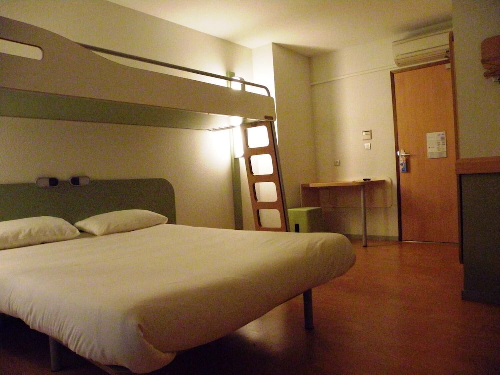 Ibis Budget Montauban Les Chaumes 33/73