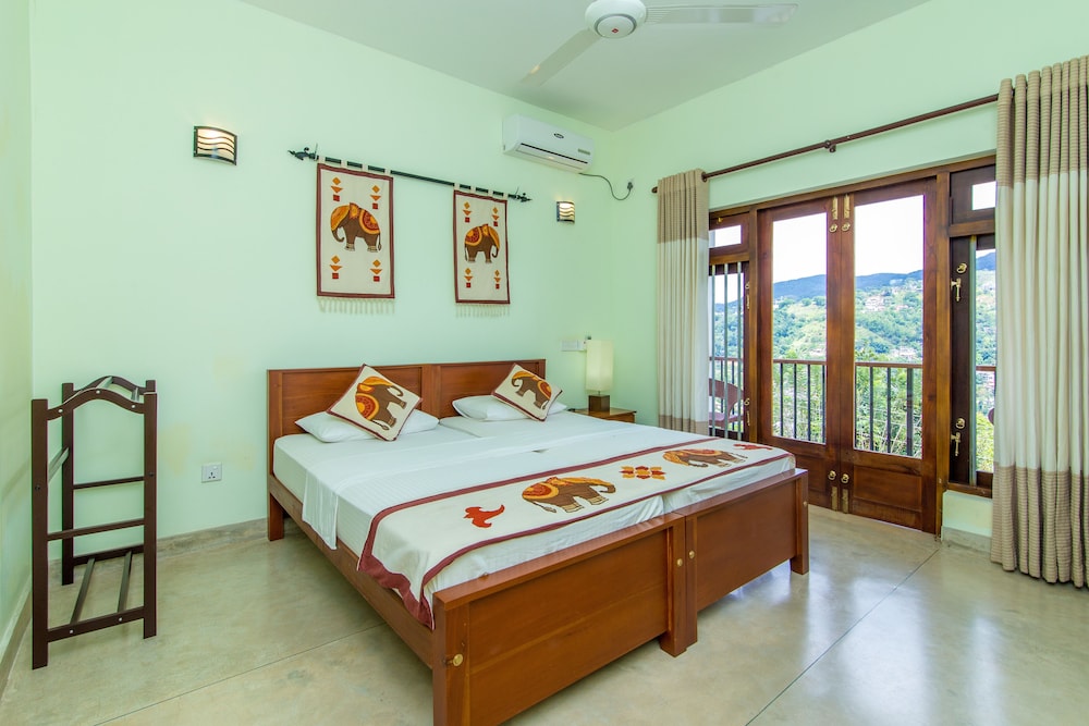 2 BEDROOMS, DELUXE, MOUNTAIN VIEW, PRIVATE BATHROOM