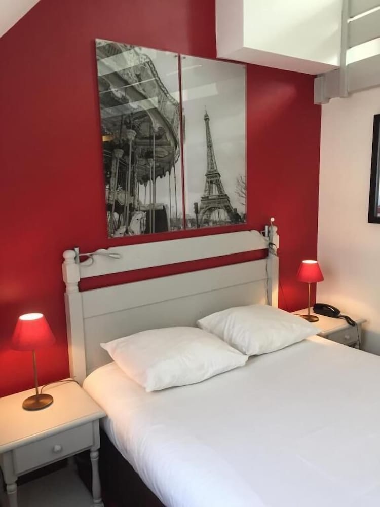 Hotel the Originals City Rueil Centre 30/67