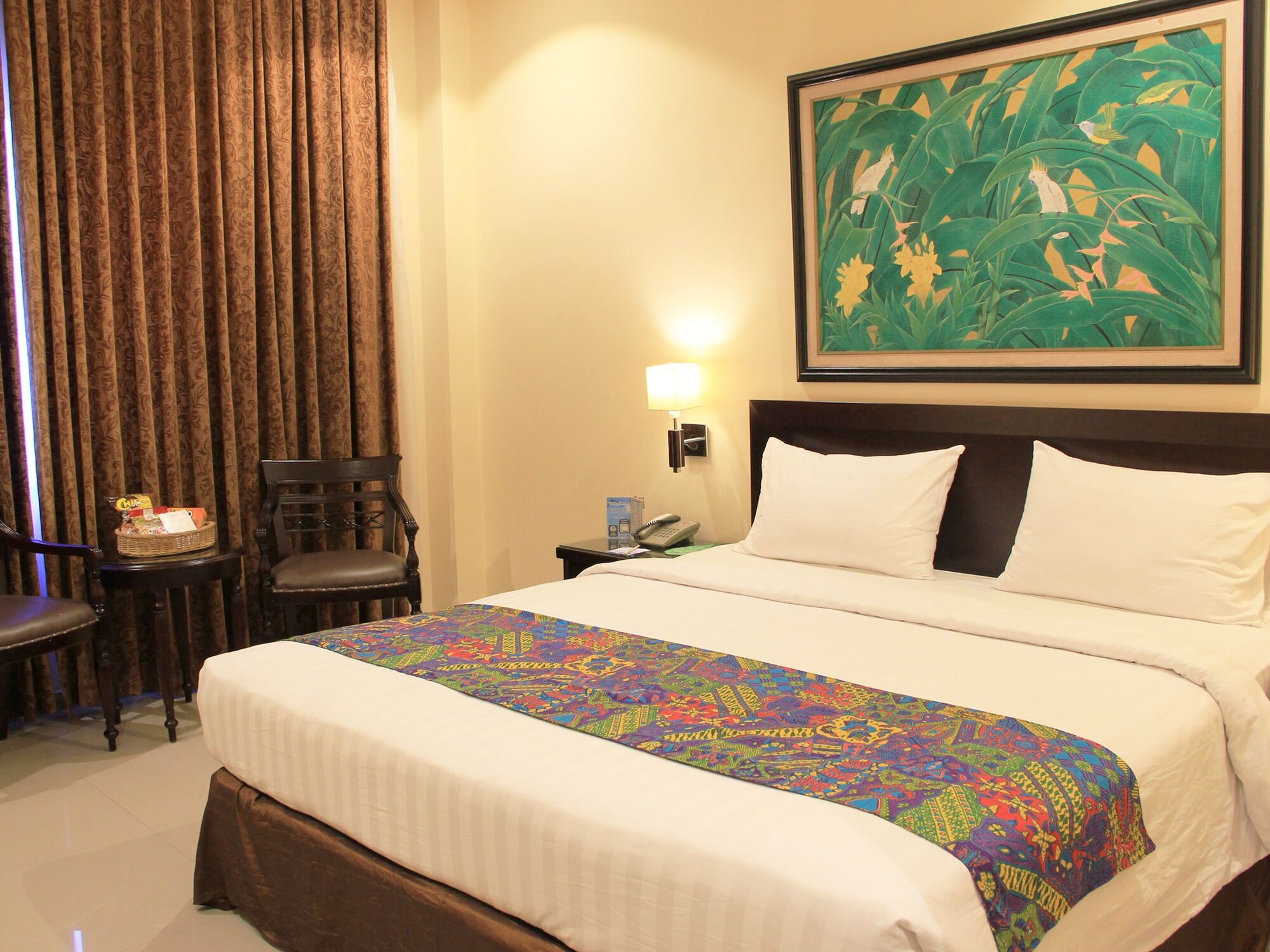 Suite, King Bed