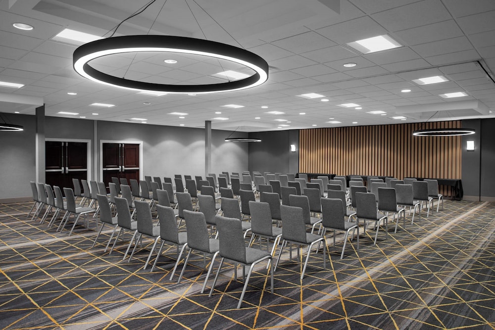 Holiday Inn Hasbrouck Heights Hotel 29/40