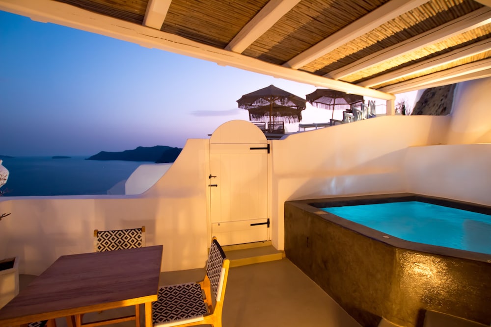 Kaleidoscope Cave Houses Oia 21/50