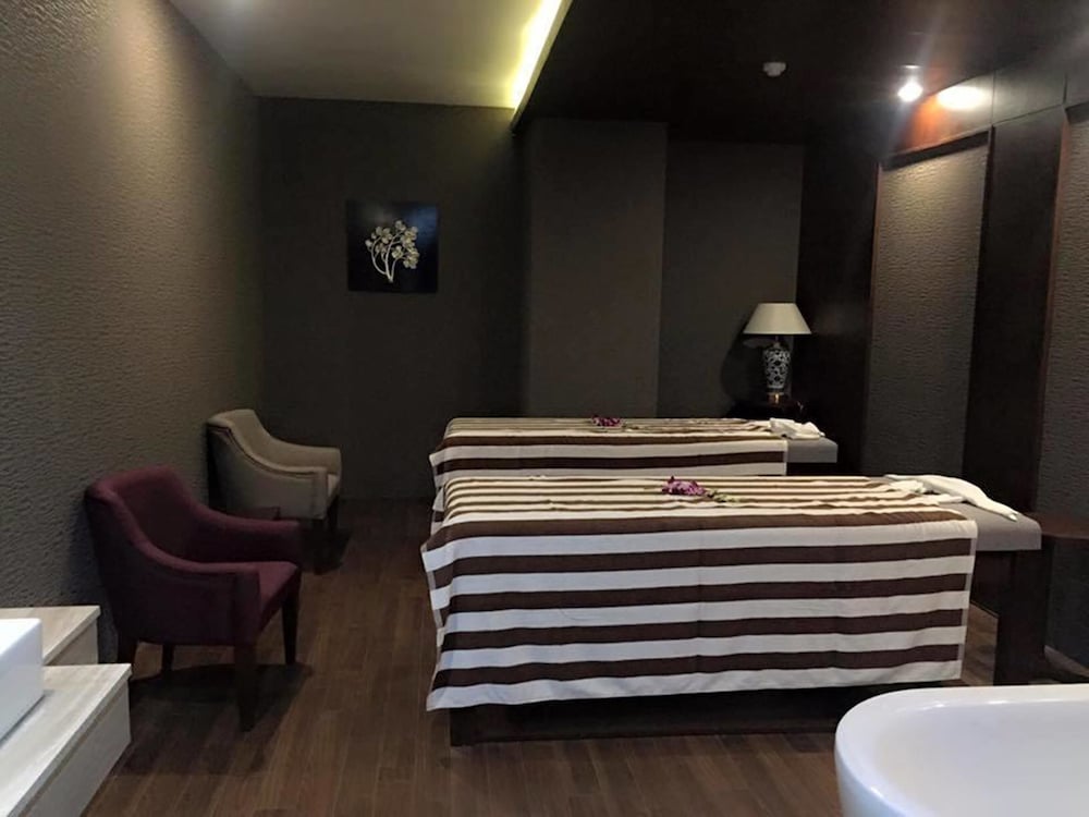 Le Indochina Hotel & Spa 21/66