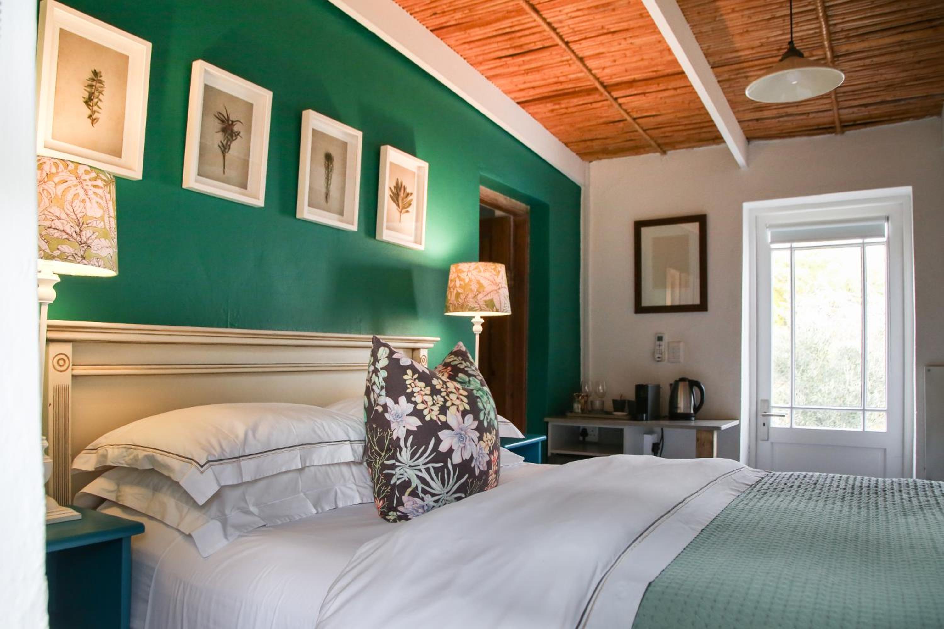 Dennehof Karoo Guesthouse 10/30