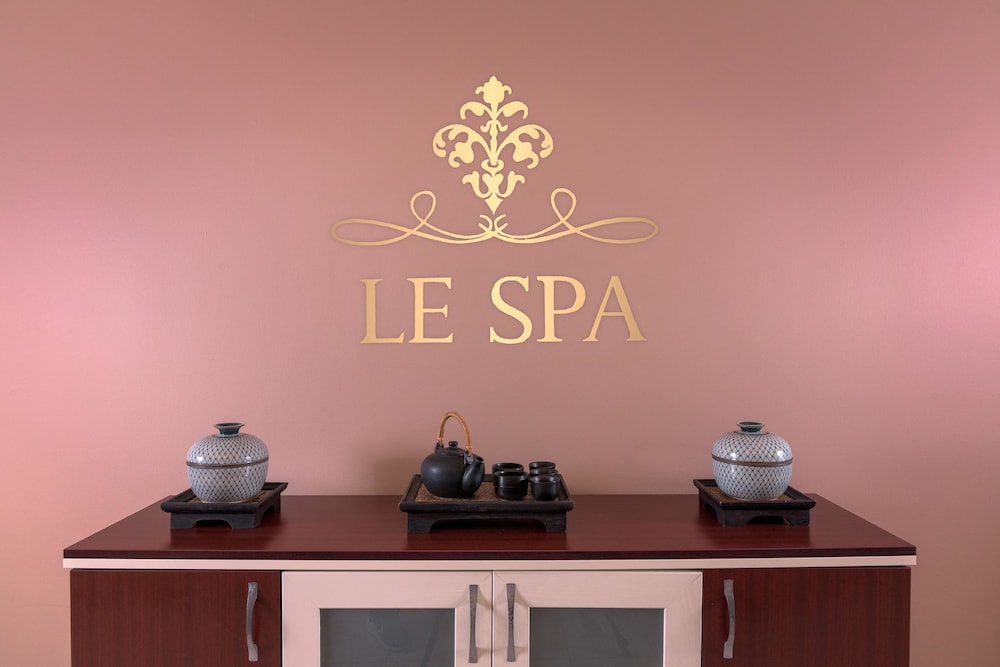 La Marquise Luxury Resort Complex 16/71