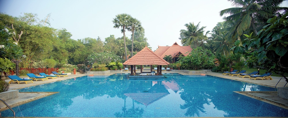 Poovar Island Resort 3/46