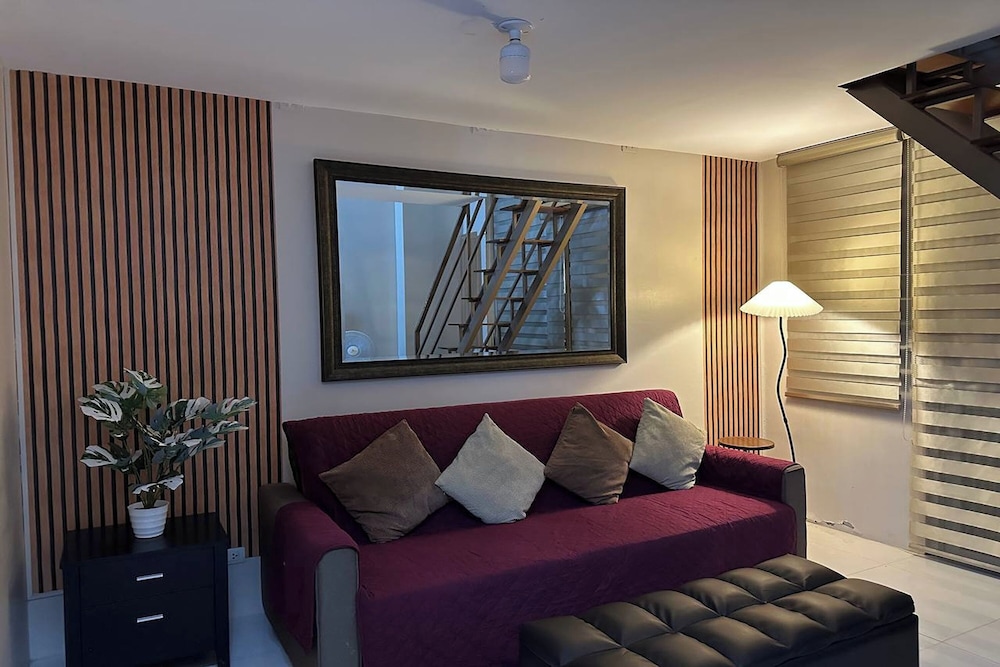 PRS at One Palm Tree Villa near Airport 39/60